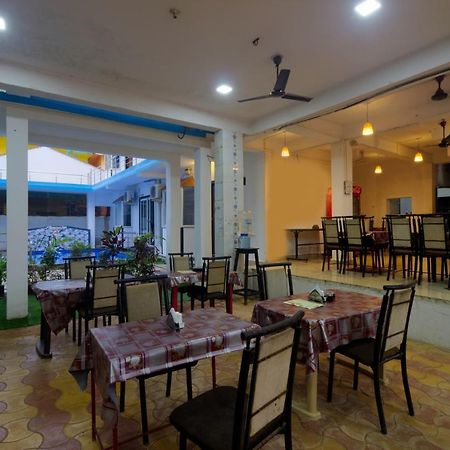 Queen Of Queen'S Hotel Calangute Ngoại thất bức ảnh
