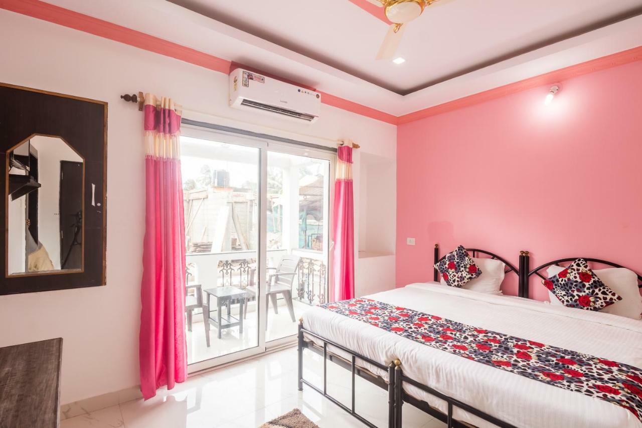 Queen Of Queen'S Hotel Calangute Ngoại thất bức ảnh