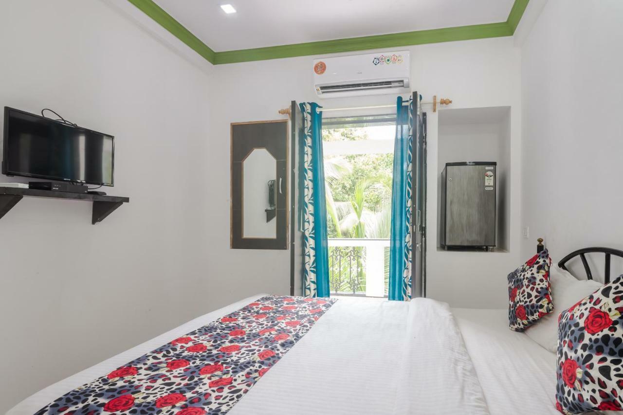 Queen Of Queen'S Hotel Calangute Ngoại thất bức ảnh