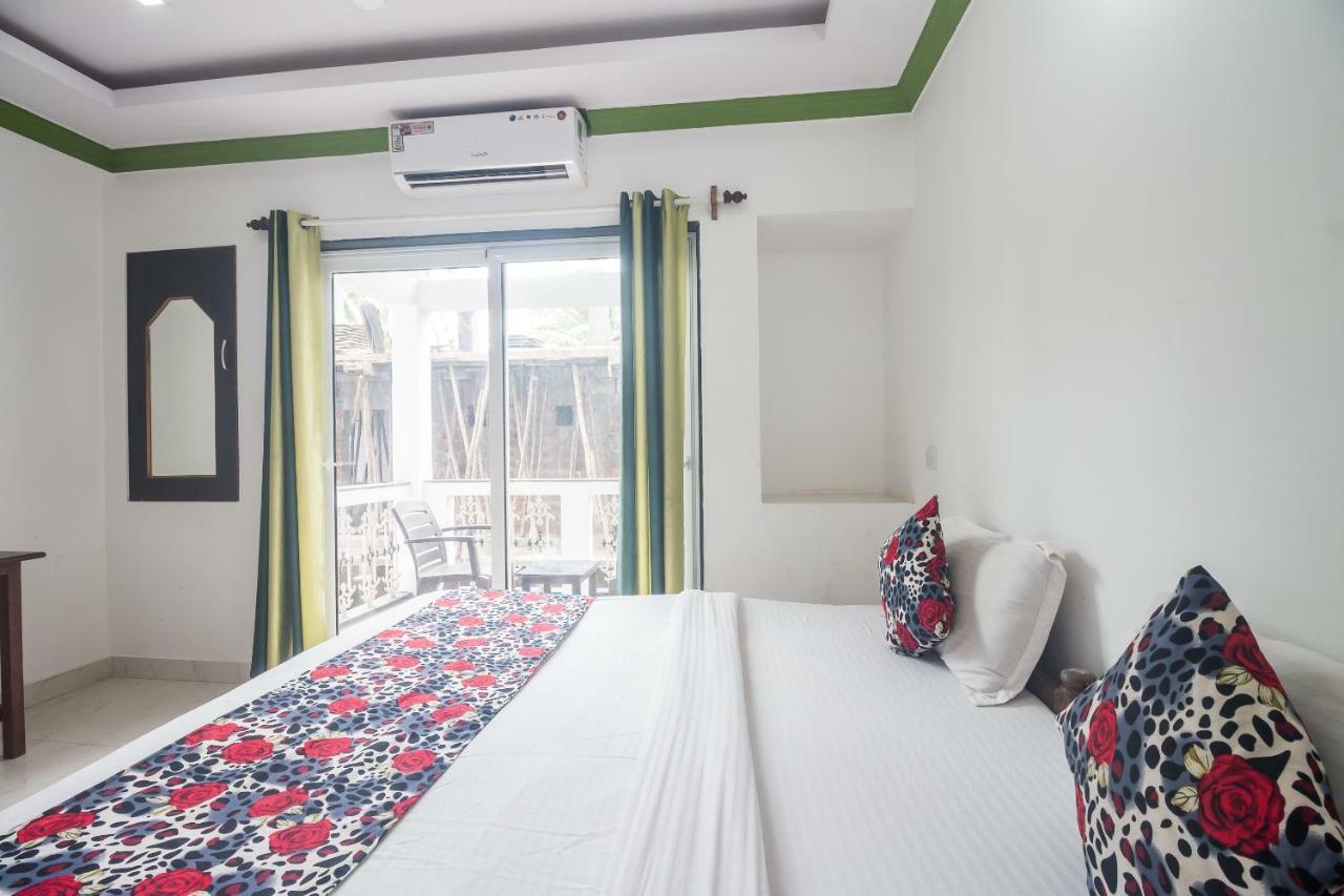 Queen Of Queen'S Hotel Calangute Ngoại thất bức ảnh