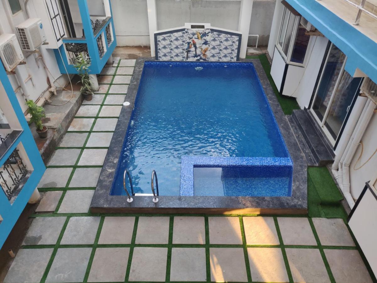 Queen Of Queen'S Hotel Calangute Ngoại thất bức ảnh